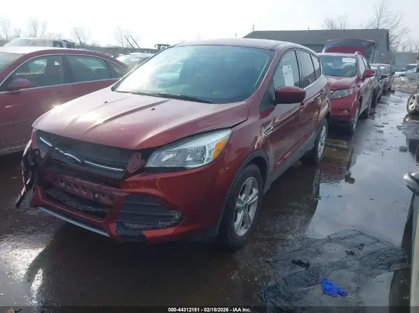 1FMCU0G78GUB21104 2016 FORD ESCAPE - Image 2