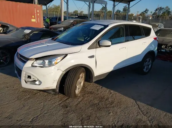 1FMCU0G78GUB99334 2016 FORD ESCAPE - Image 2
