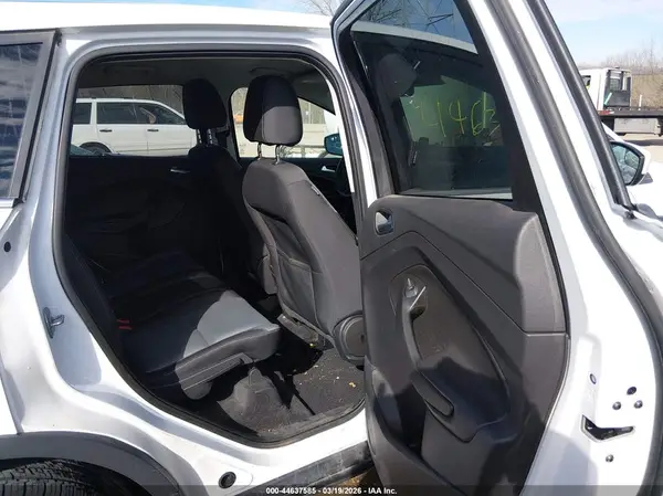 1FMCU0G79GUA05555 2016 FORD ESCAPE - Image 8