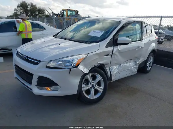 1FMCU0G79GUA84130 2016 FORD ESCAPE - Image 2