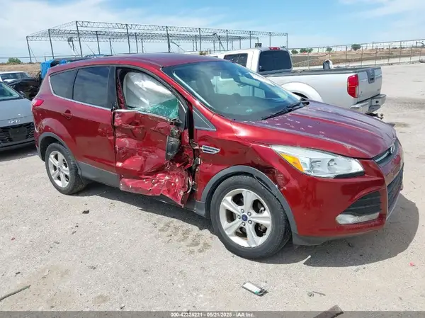 1FMCU0G79GUB71462 2016 FORD ESCAPE - Image 1