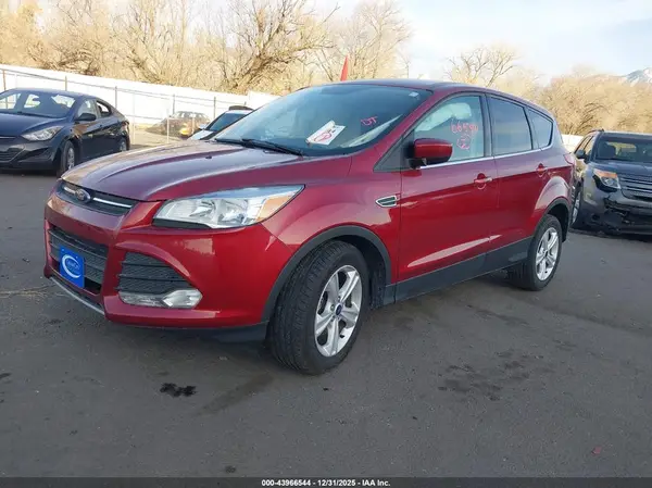 1FMCU0G79GUB84504 2016 FORD ESCAPE - Image 2