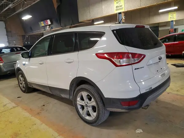 1FMCU0G7XGUA03944 2016 FORD ESCAPE - Image 2