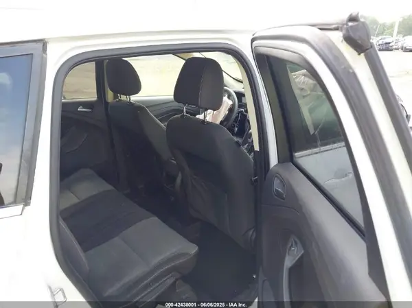 1FMCU0G7XGUA50018 2016 FORD ESCAPE - Image 8