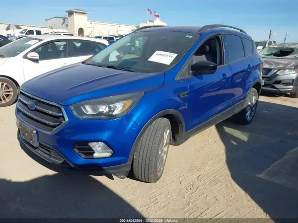 1FMCU0G90HUA38544 2017 FORD ESCAPE - Image 2
