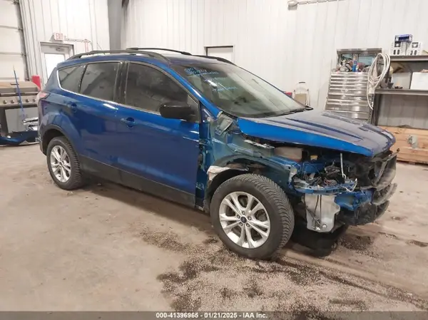 1FMCU0G90HUA94581 2017 FORD ESCAPE - Image 1