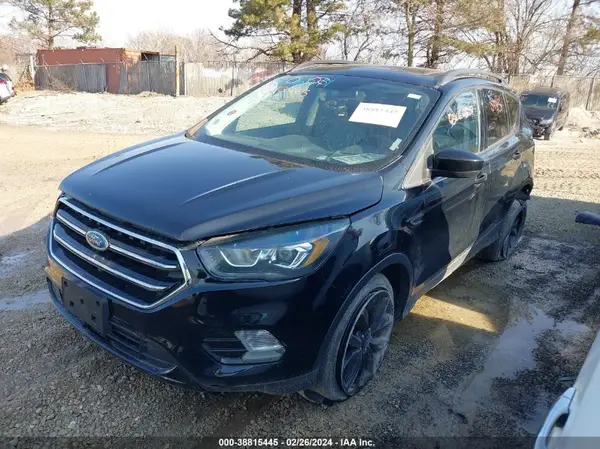 1FMCU0G90HUB27028 2017 FORD ESCAPE - Image 2
