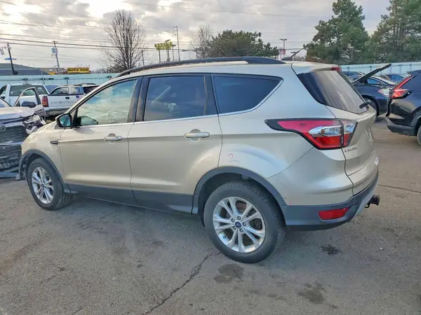 1FMCU0G90HUB28681 2017 FORD ESCAPE - Image 2