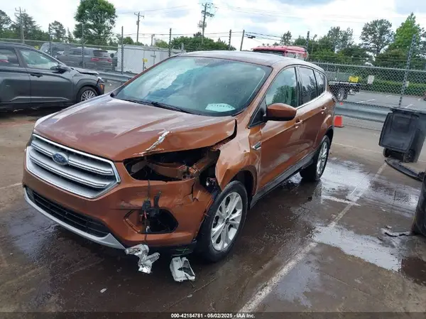 1FMCU0G90HUB73023 2017 FORD ESCAPE - Image 2