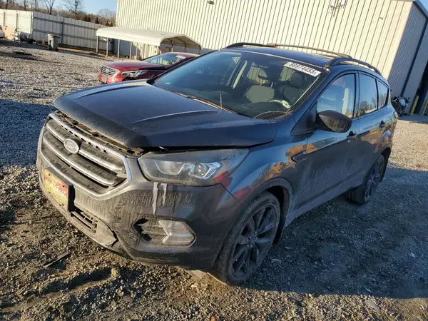 1FMCU0G90HUC00446 2017 FORD ESCAPE - Image 1