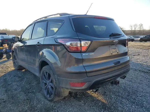 1FMCU0G90HUC00446 2017 FORD ESCAPE - Image 2