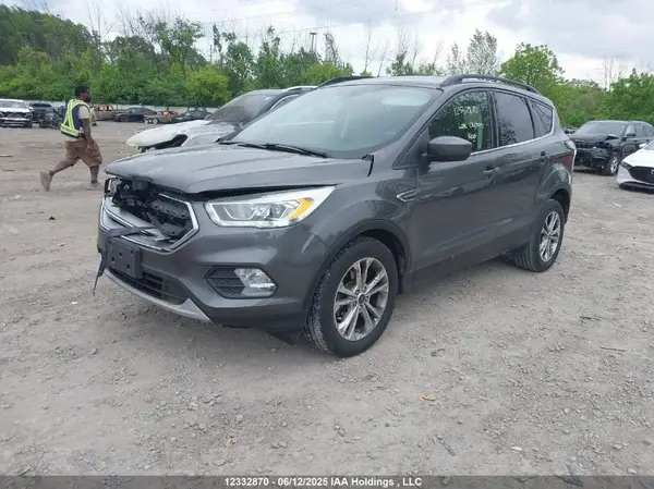1FMCU0G90HUD13863 2017 FORD ESCAPE - Image 2
