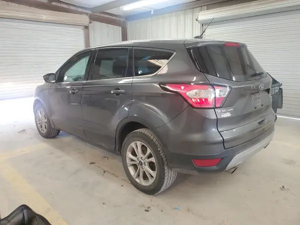 1FMCU0G90HUD53053 2017 FORD ESCAPE - Image 2