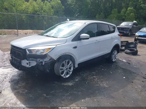 1FMCU0G90KUB12276 2019 FORD ESCAPE - Image 2