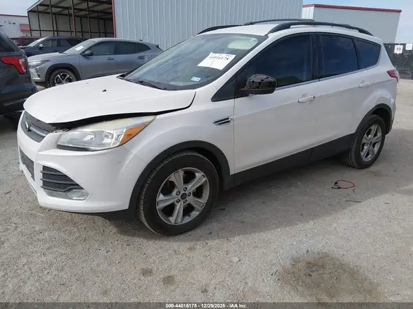 1FMCU0G91GUB06686 2016 FORD ESCAPE - Image 2