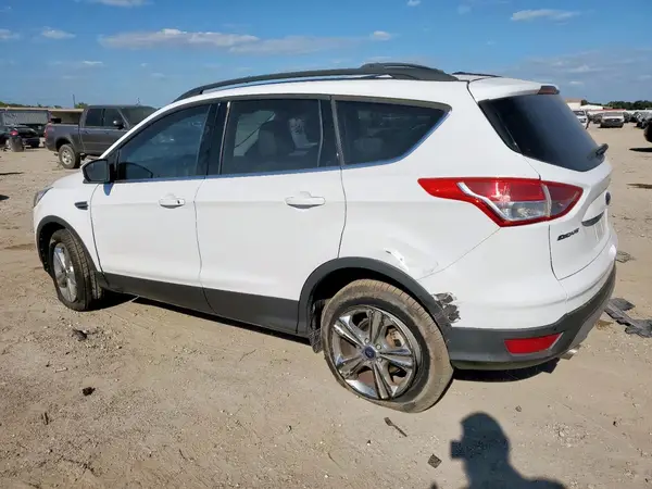 1FMCU0G91GUB66743 2016 FORD ESCAPE - Image 2