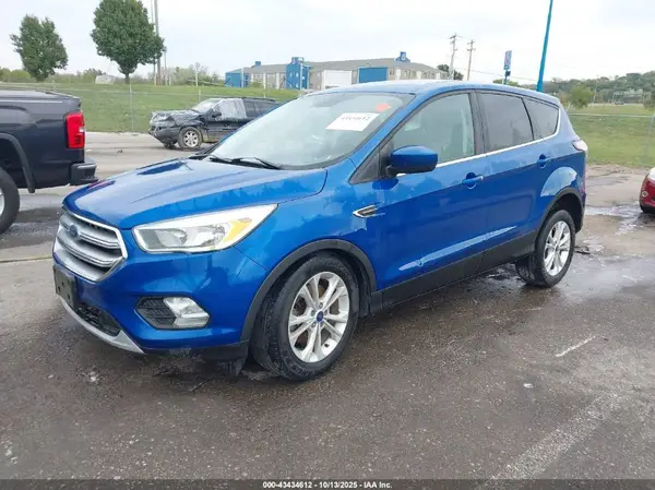 1FMCU0G91HUA29271 2017 FORD ESCAPE - Image 2