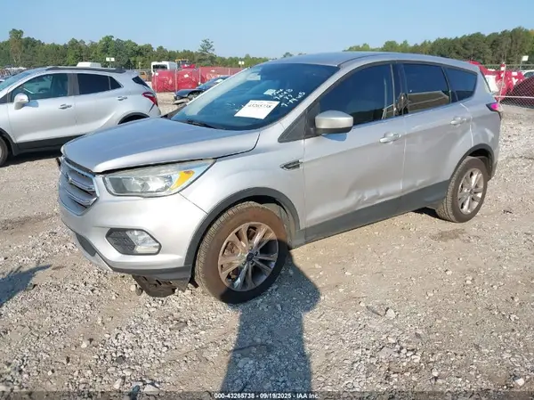 1FMCU0G91HUA39248 2017 FORD ESCAPE - Image 2