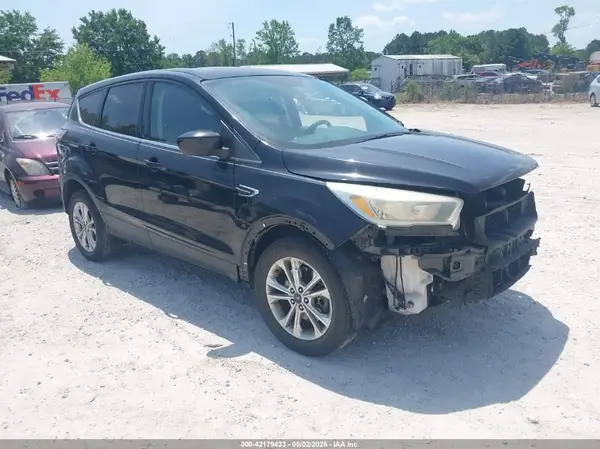 1FMCU0G91HUA95450 2017 FORD ESCAPE - Image 1
