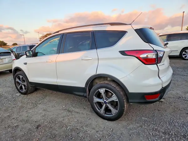 1FMCU0G91HUB29953 2017 FORD ESCAPE - Image 2