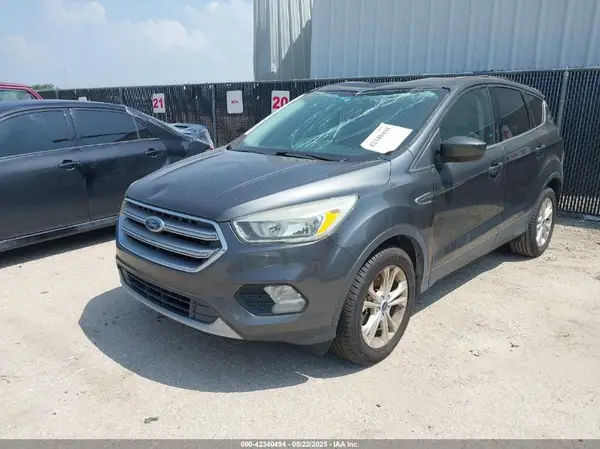 1FMCU0G91HUB31069 2017 FORD ESCAPE - Image 2