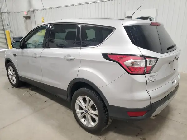 1FMCU0G91HUB82782 2017 FORD ESCAPE - Image 2