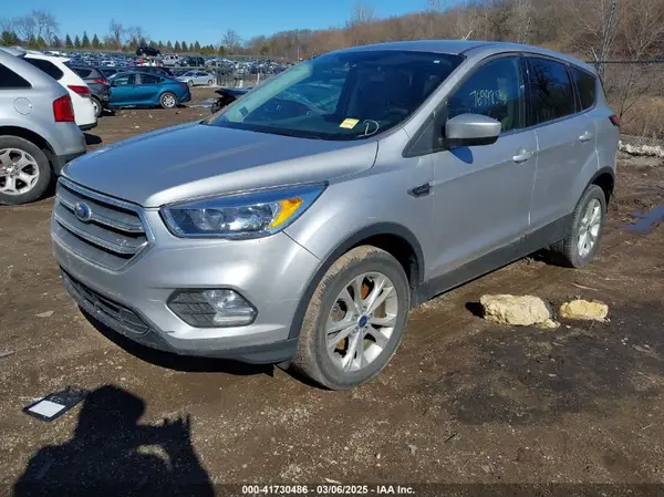 1FMCU0G91HUC54872 2017 FORD ESCAPE - Image 2