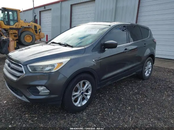 1FMCU0G91HUC88956 2017 FORD ESCAPE - Image 2