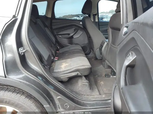 1FMCU0G91HUC88956 2017 FORD ESCAPE - Image 8
