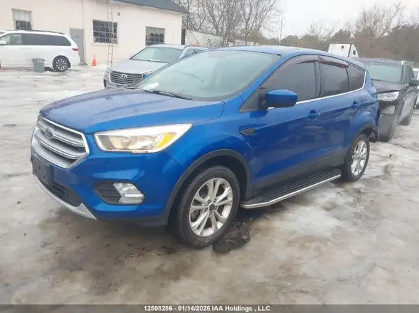 1FMCU0G91HUD01382 2017 FORD ESCAPE - Image 2