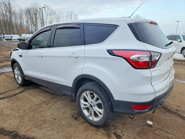 1FMCU0G91HUD67172 2017 FORD ESCAPE - Image 2