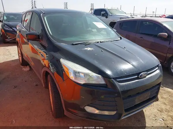 1FMCU0G92GUA54579 2016 FORD ESCAPE - Image 1