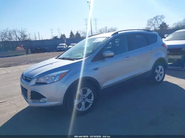 1FMCU0G92GUB63088 2016 FORD ESCAPE - Image 2
