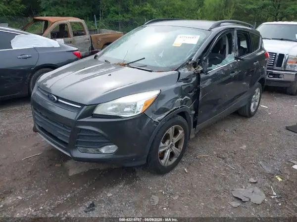 1FMCU0G92GUC33396 2016 FORD ESCAPE - Image 2
