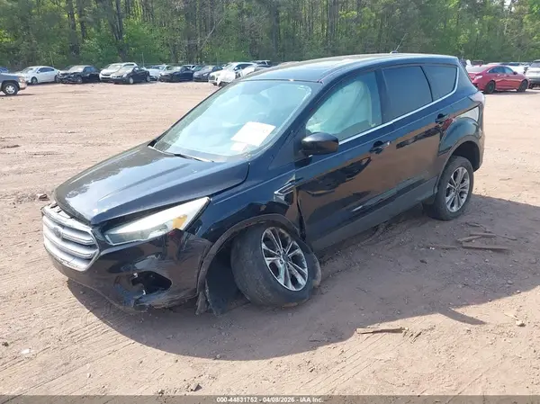 1FMCU0G92HUA39808 2017 FORD ESCAPE - Image 2