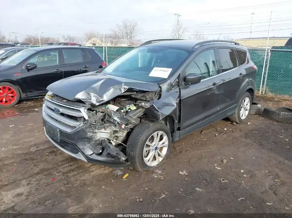 1FMCU0G92HUA67589 2017 FORD ESCAPE - Image 2