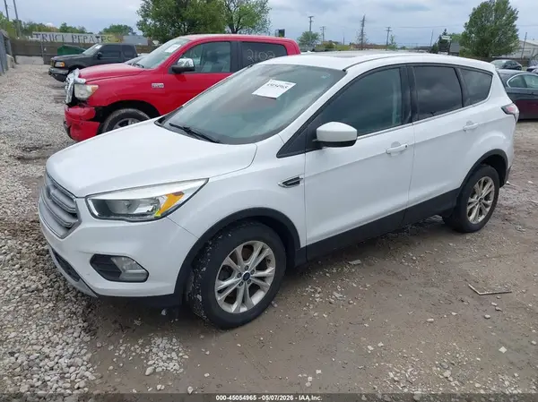 1FMCU0G92HUA90080 2017 FORD ESCAPE - Image 2