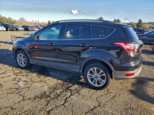 1FMCU0G92HUB29993 2017 FORD ESCAPE - Image 2