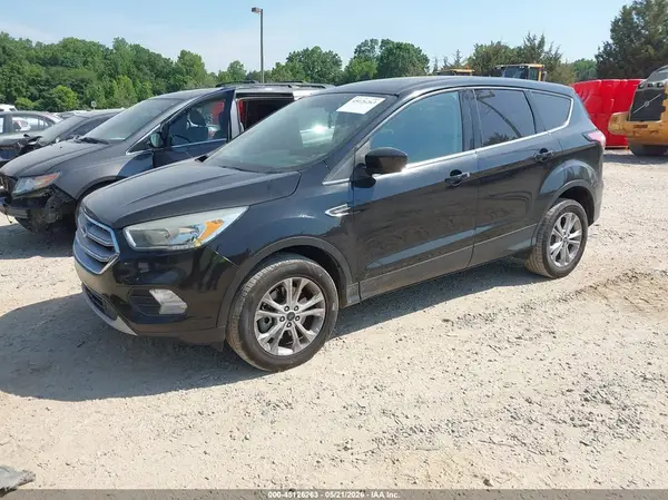 1FMCU0G92HUB68020 2017 FORD ESCAPE - Image 2