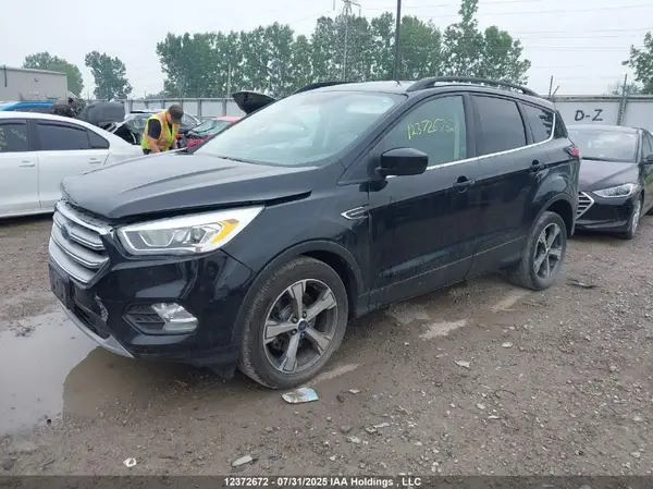 1FMCU0G92HUB93466 2017 FORD ESCAPE - Image 2