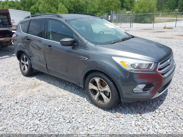 1FMCU0G92HUC72815 2017 FORD ESCAPE - Image 1