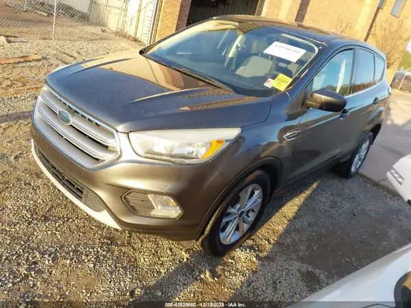 1FMCU0G92HUC96676 2017 FORD ESCAPE - Image 2