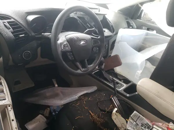 1FMCU0G92HUD56262 2017 FORD ESCAPE - Image 8