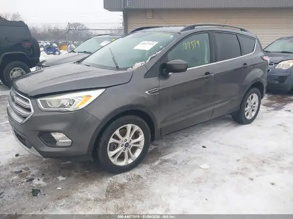 1FMCU0G92HUD65057 2017 FORD ESCAPE - Image 2