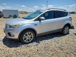 1FMCU0G92JUB85762 2018 FORD ESCAPE