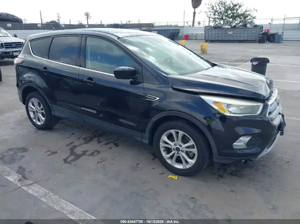 1FMCU0G93HUA24394 2017 FORD ESCAPE - Image 1