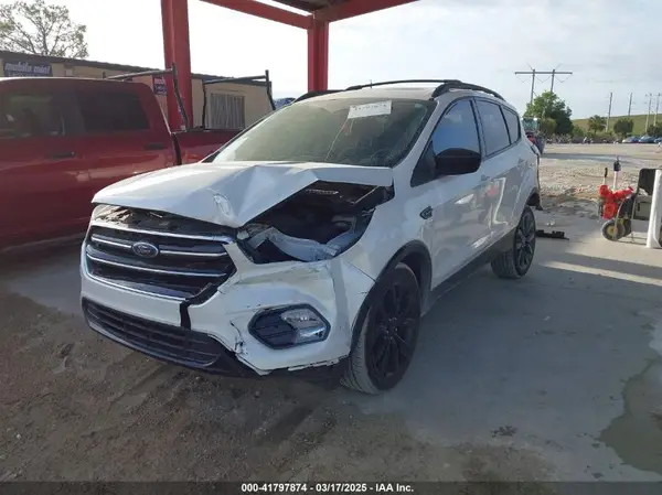 1FMCU0G93HUB01510 2017 FORD ESCAPE - Image 2