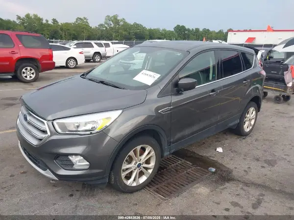 1FMCU0G93HUB04360 2017 FORD ESCAPE - Image 2