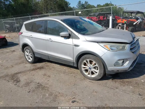 1FMCU0G93HUB04875 2017 FORD ESCAPE - Image 1