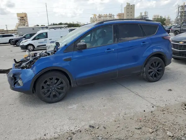 1FMCU0G93HUC07102 2017 FORD ESCAPE - Image 1